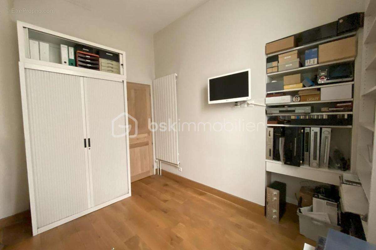 Appartement 2 pièces 55m² rénové sur cour - photo 7