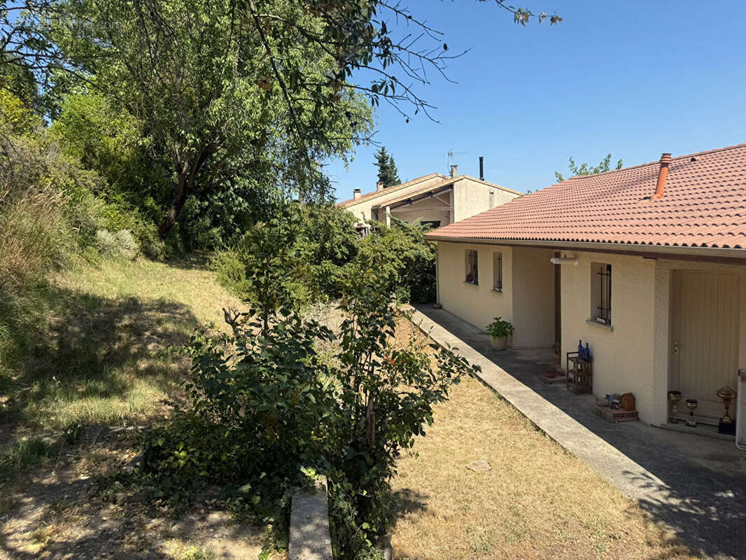 Maison à vendre à Limoux de 105 m² avec piscine, garage de 55 m² et terrain de 960 m² - photo 5