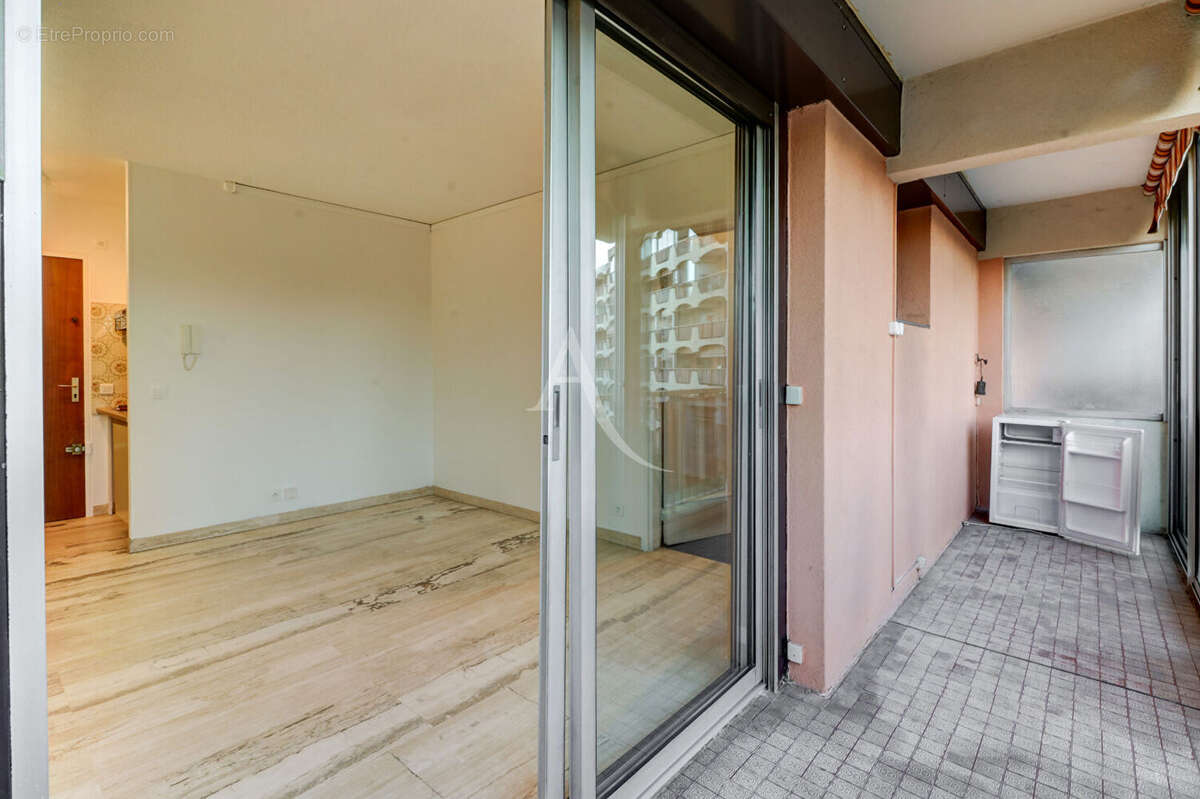 Appartement à MANDELIEU-LA-NAPOULE