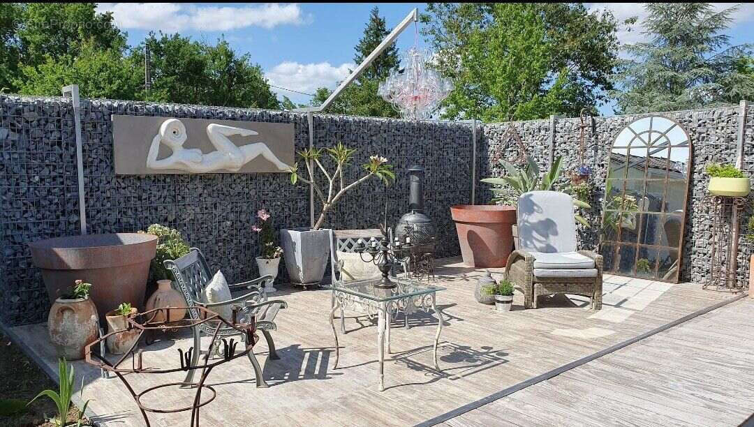 Maison à SAINT-AIGULIN