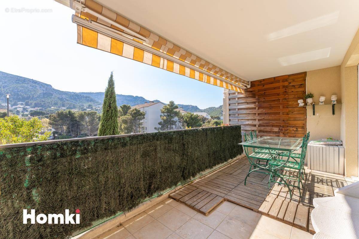 Appartement à MARSEILLE-9E