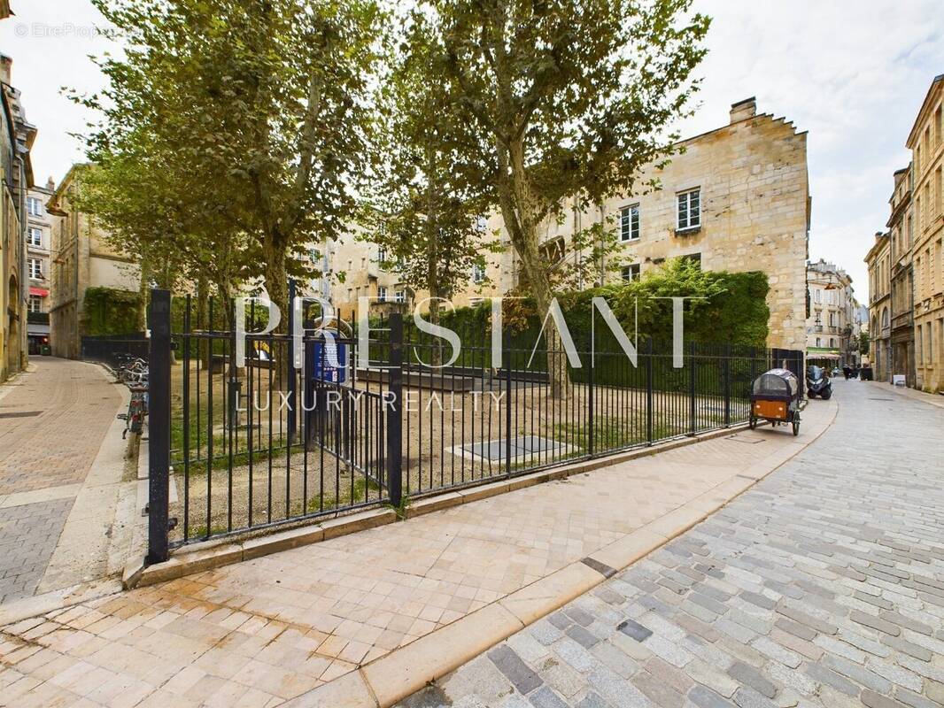 Appartement à BORDEAUX