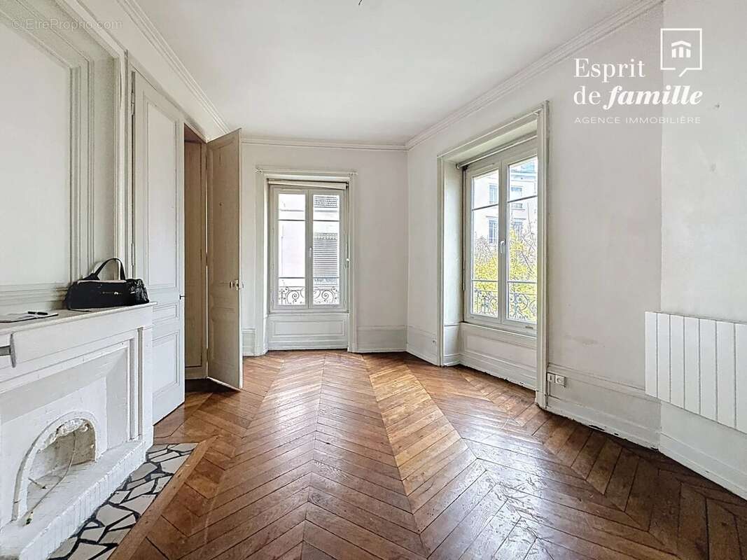 Appartement à LYON-6E