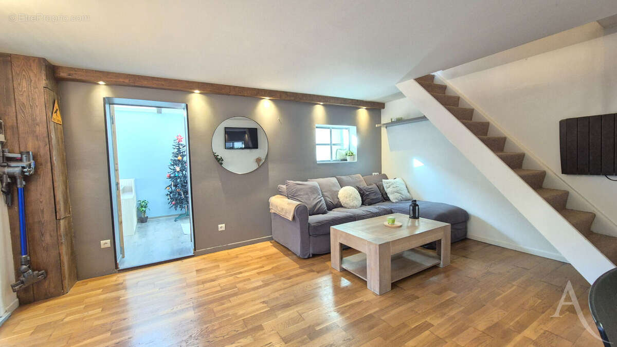 Maison à LA TRONCHE