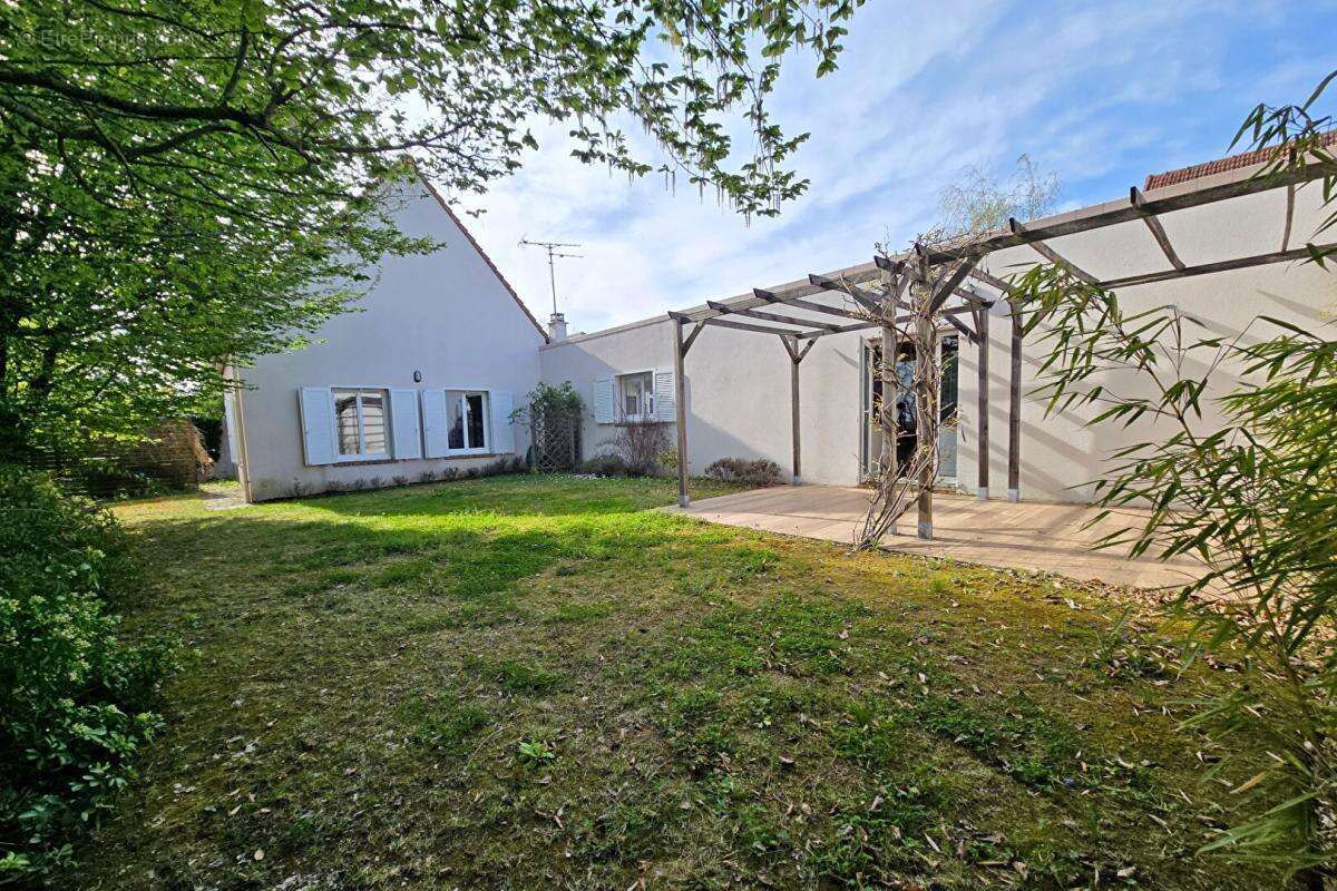 91700 - Plain-pied de 9 pièces - 230 m² - photo 13
