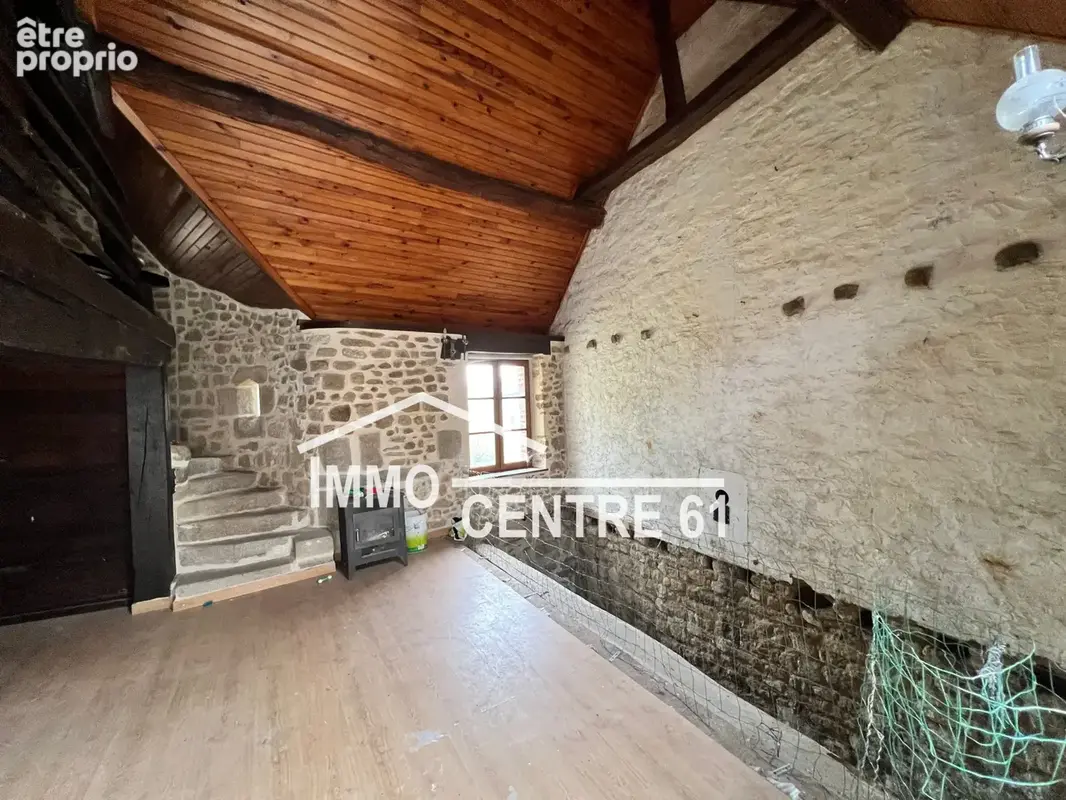 Maison d'habitation avec maison à rénover et dépendances - photo 18