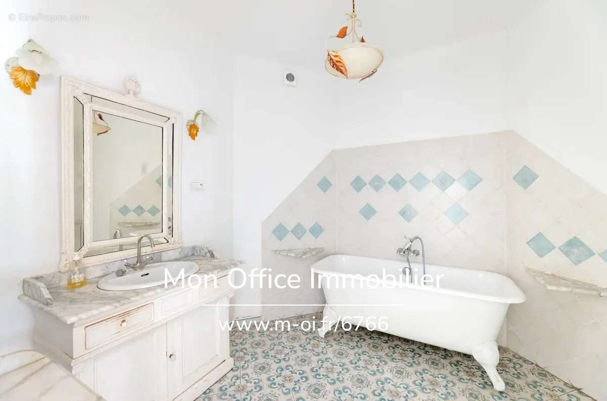 Maison à MARSEILLE-6E