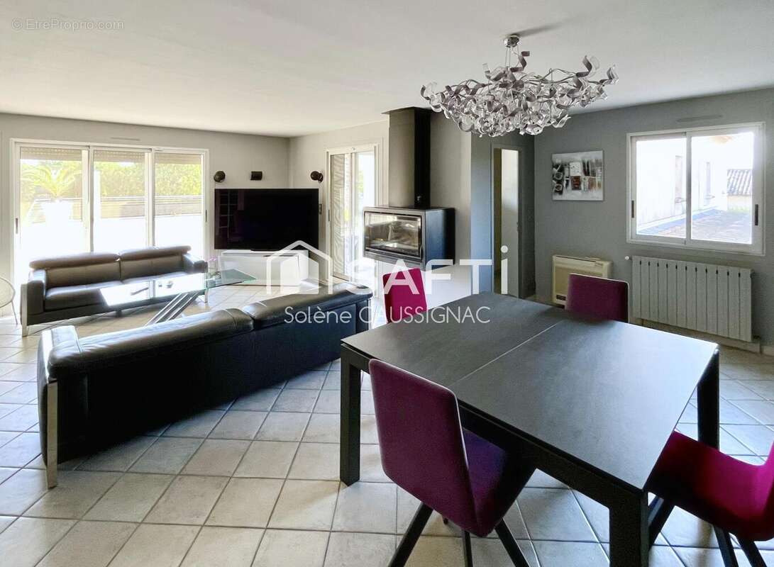 Maison 188 m² à Ribaute-Les-Tavernes  - photo 4