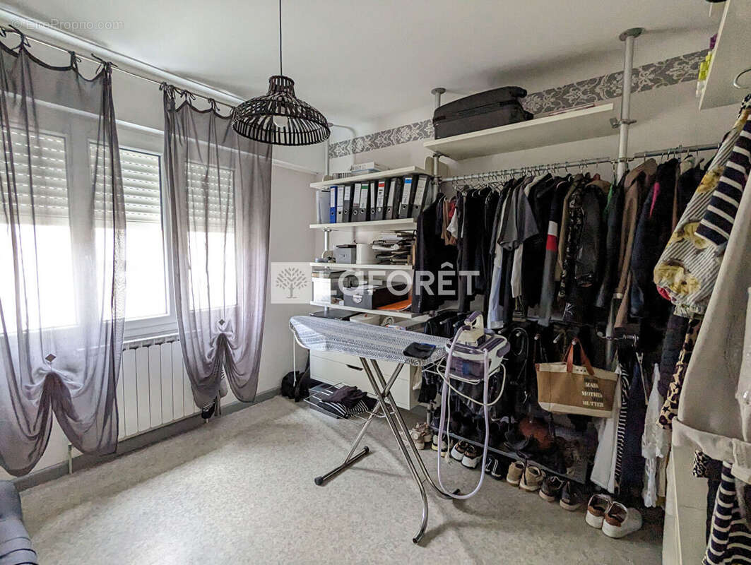 Maison à MONTAIGU-DE-QUERCY