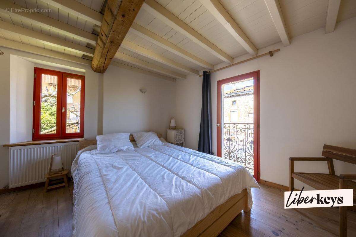 Maison à LAURABUC