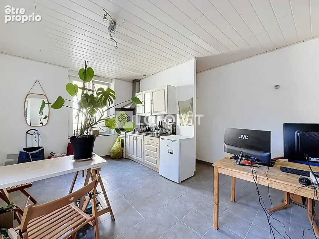 Immeuble Neufchateau 7 pièce(s) 195.1 m2 - photo 3