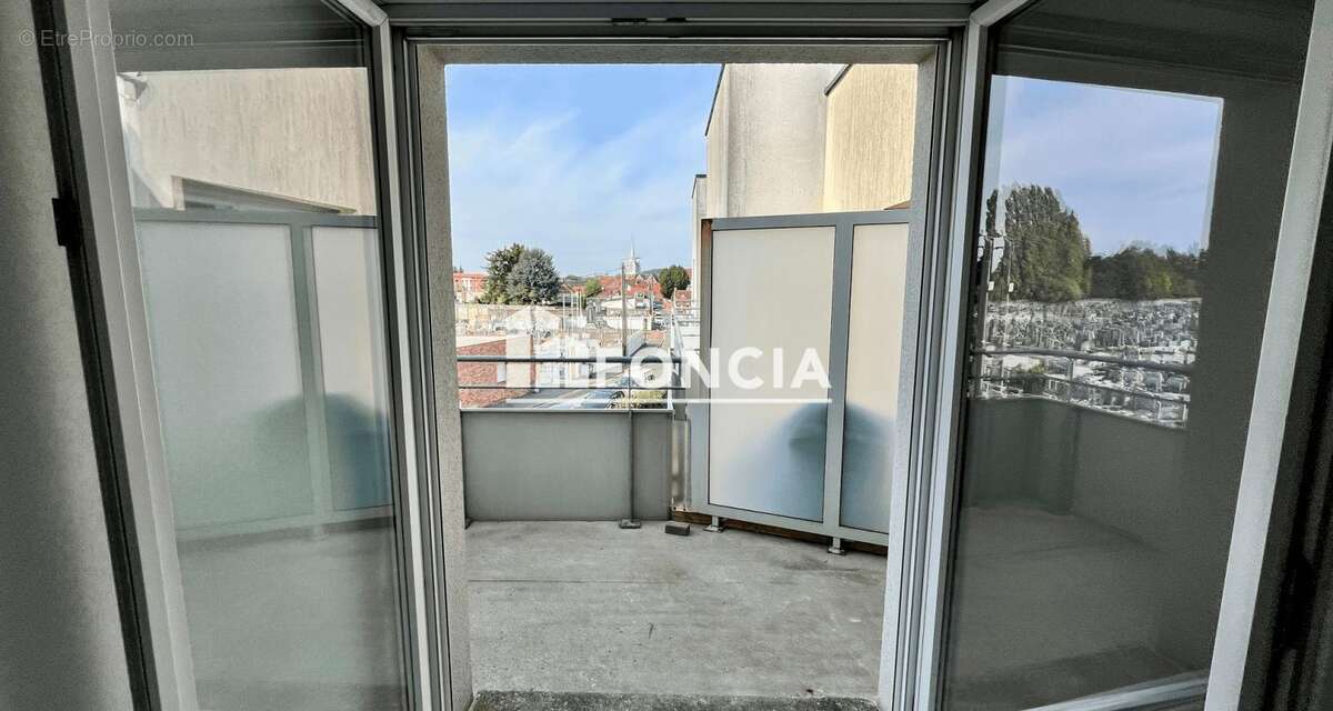 Appartement à MONTIGNY-EN-GOHELLE