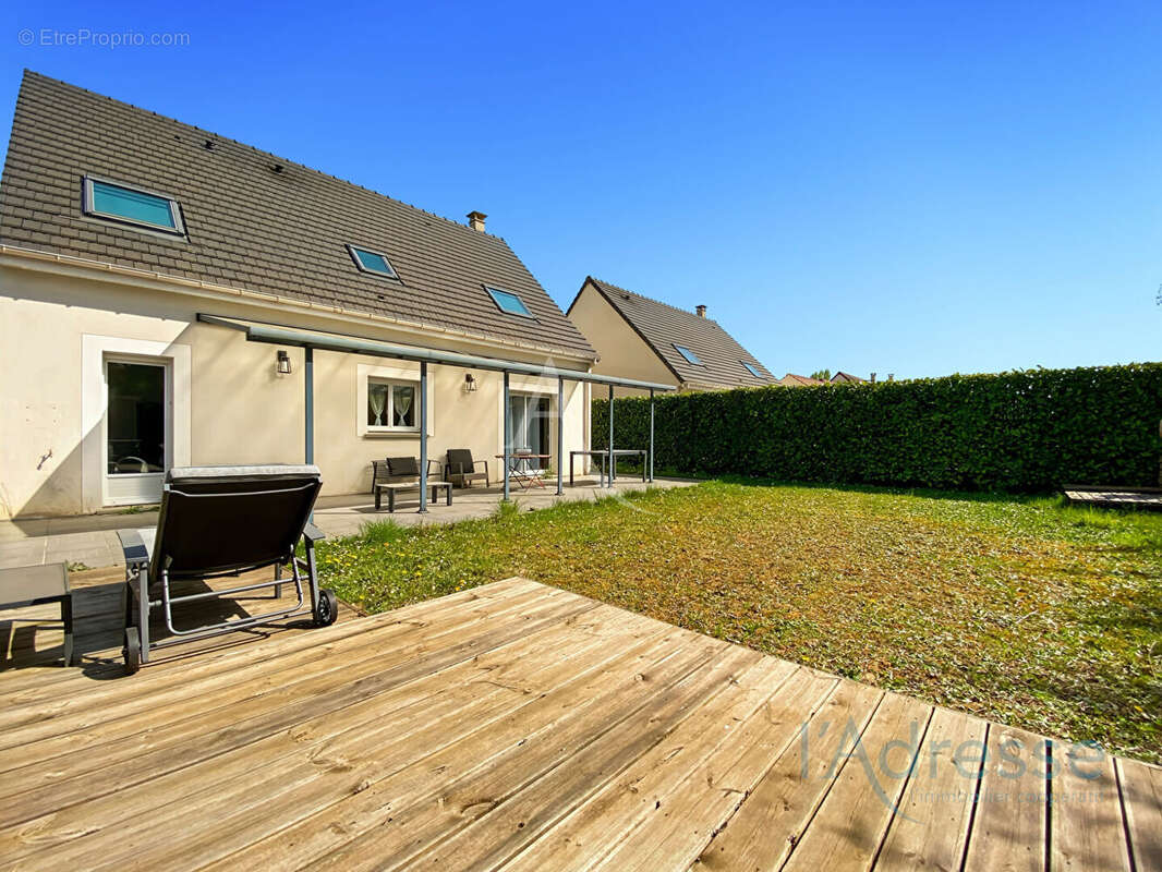 Maison à SAINT-GERMAIN-LES-ARPAJON