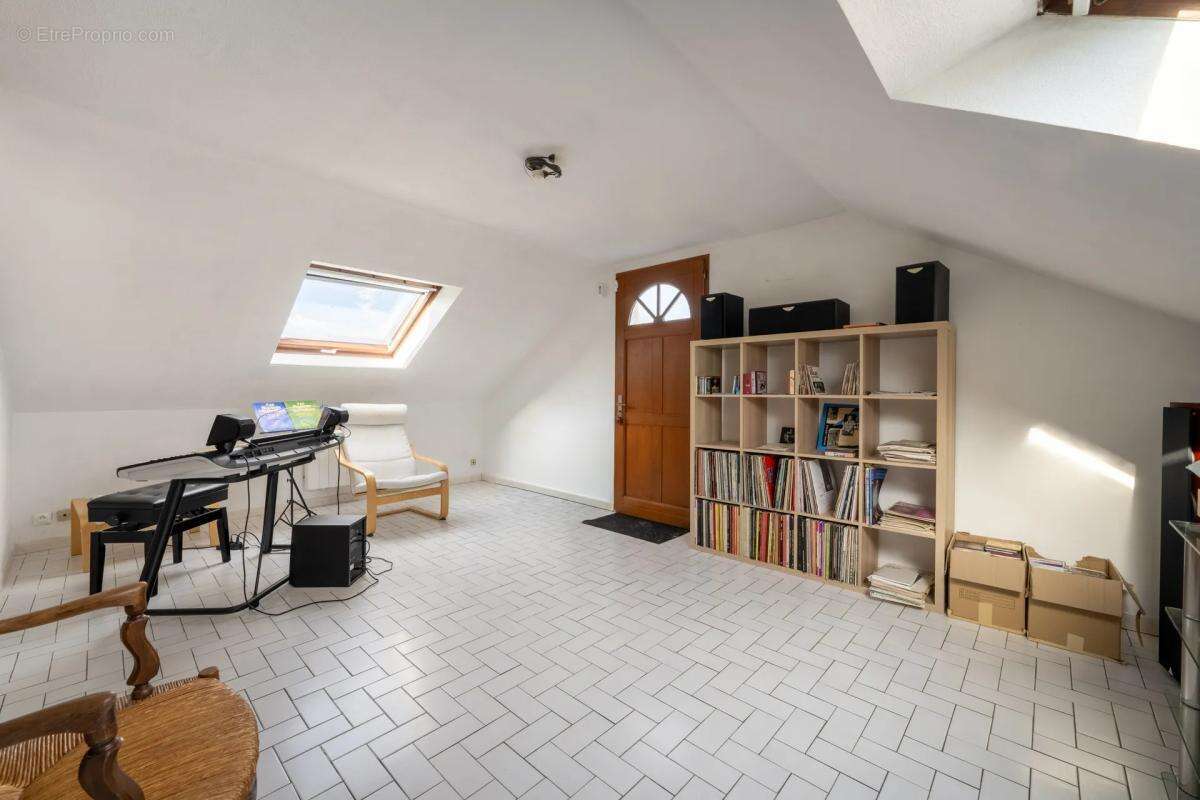 Maison à MAREIL-SUR-MAULDRE