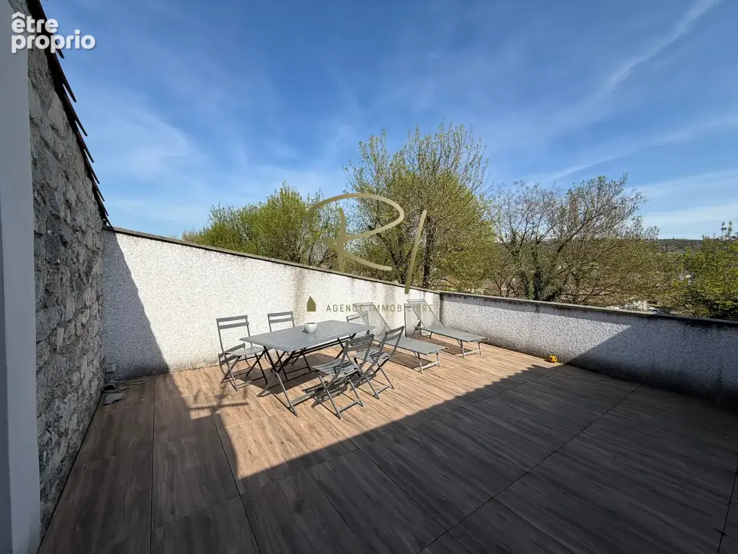 EXCLUSIVITE Maison de village avec 5 garages - photo 9