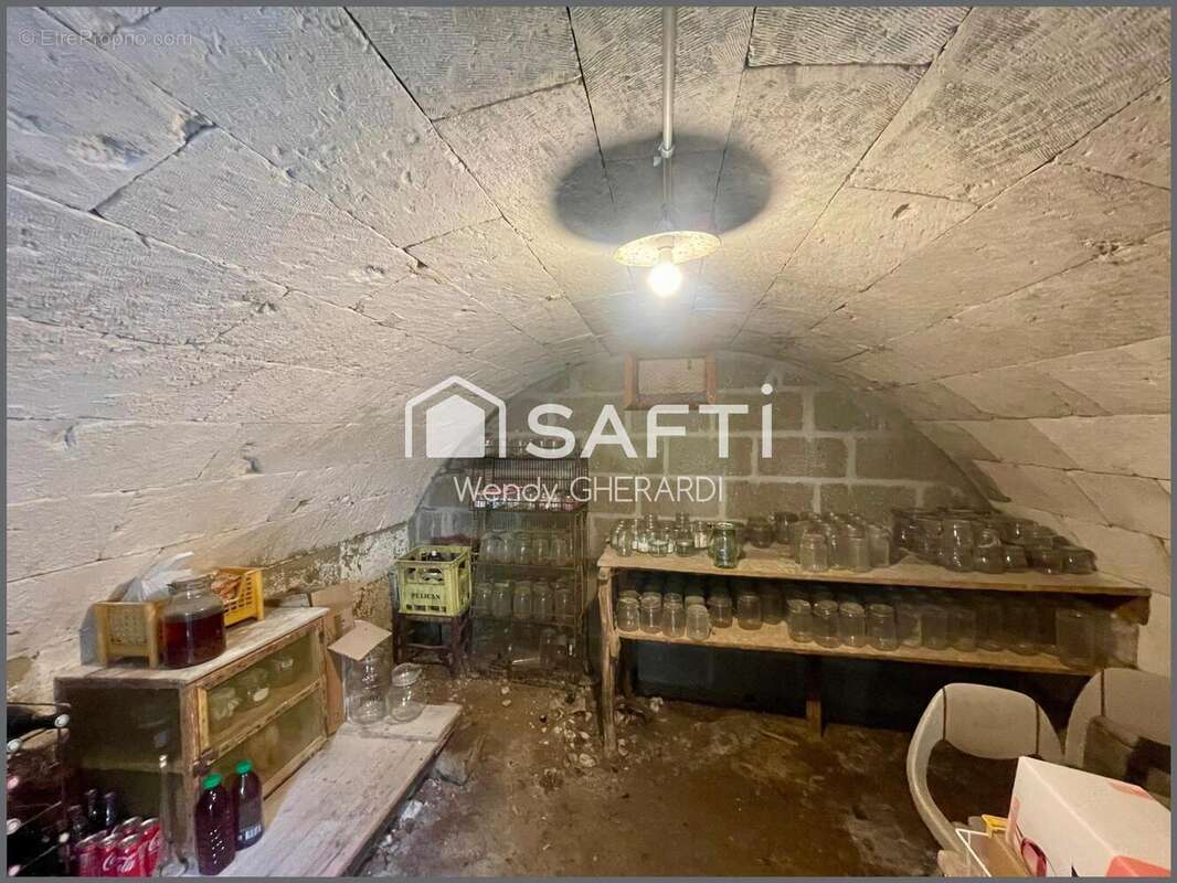 Maison 140 m² à Sossais  - photo 8