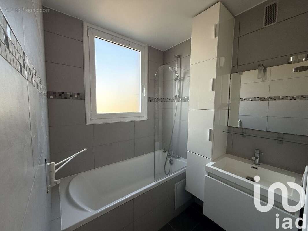 Photo 6 - Appartement à CHOISY-LE-ROI