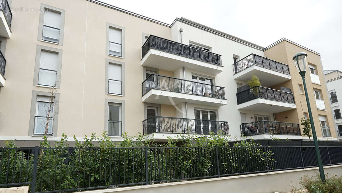 Appartement à OZOIR-LA-FERRIERE