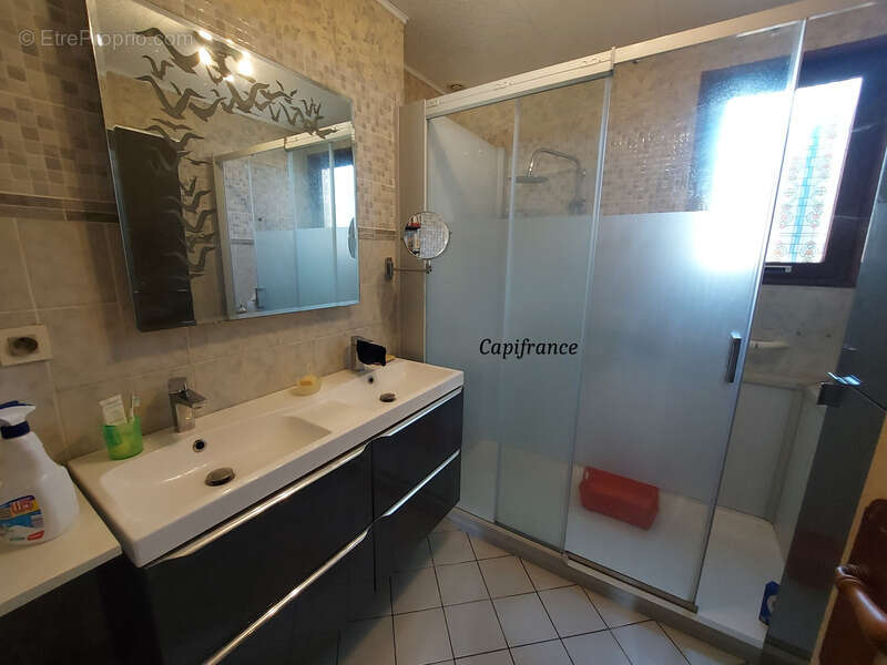 Maison à SAINT-MARTIN-LA-PLAINE