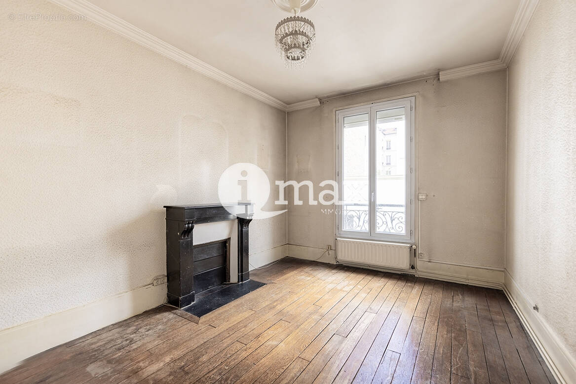 Appartement à LEVALLOIS-PERRET