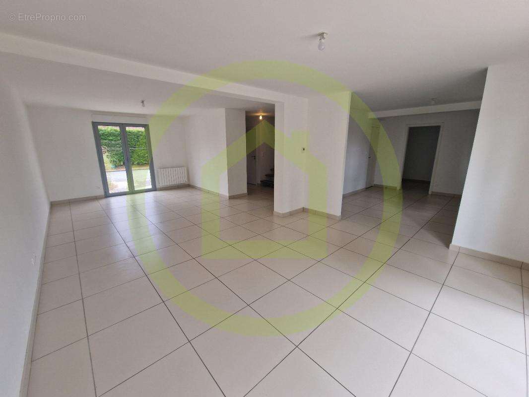 Maison à SAINT-DENIS-EN-VAL