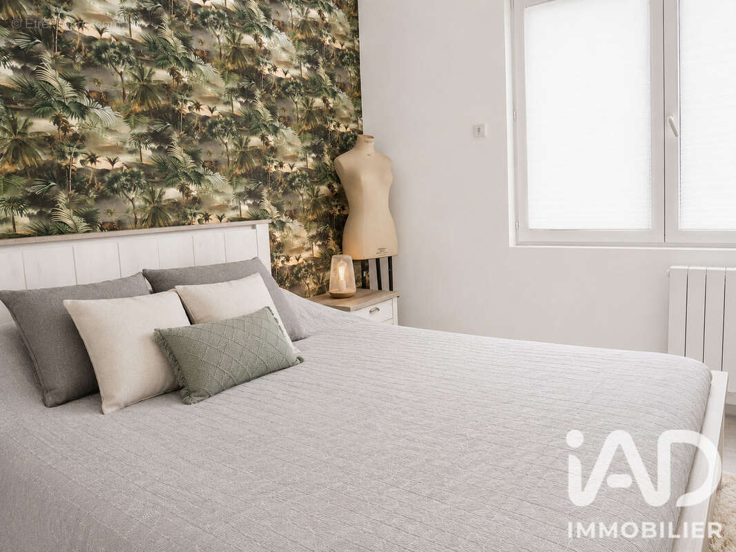Maison 126 m² à Rochefort  - photo 4