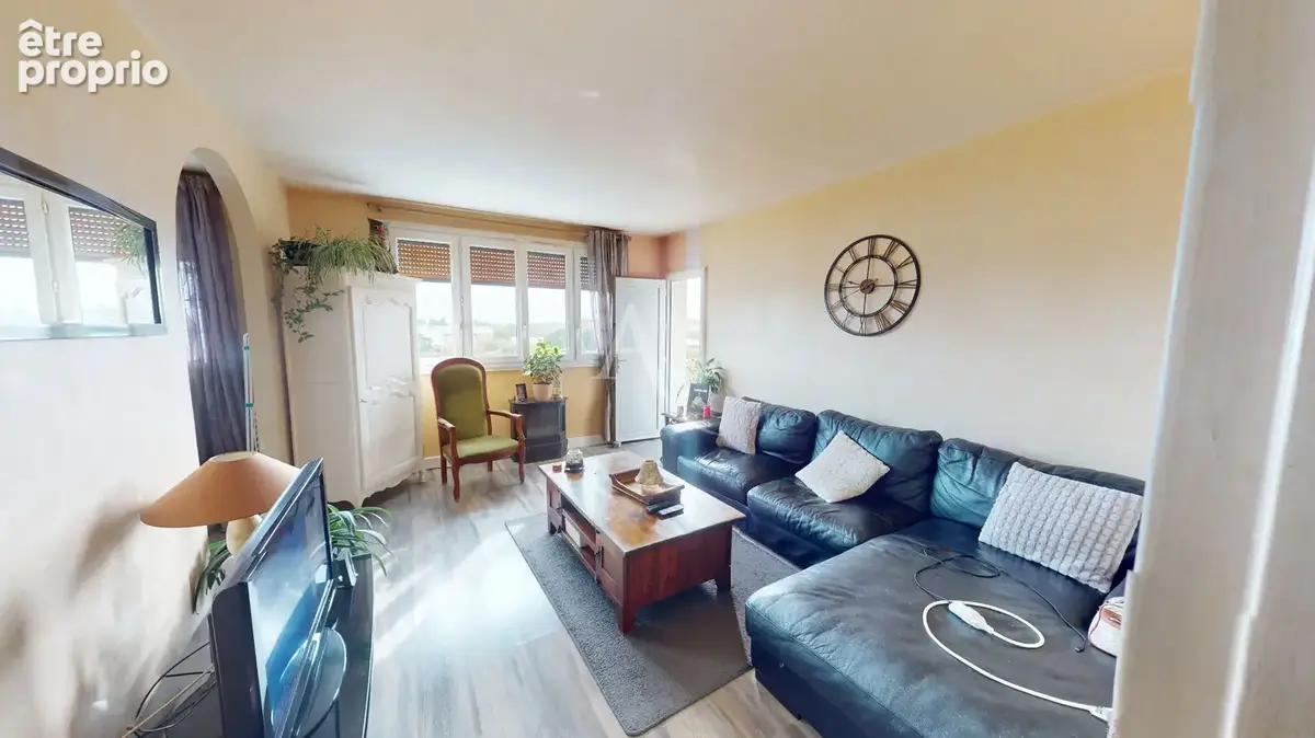 Saint-jean-de-braye (45800) , appartement t4 au dernier étage avec balcon et cave - photo 2