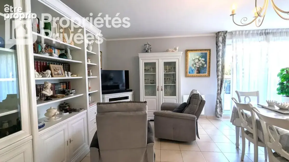 A vendre :Exclusivité  CHALLANS Appartement  4 pièces 98M2 - photo 2