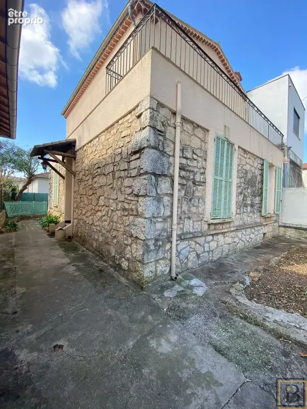 Maison de ville au calme   2 appartements   fort potentiel - photo 3