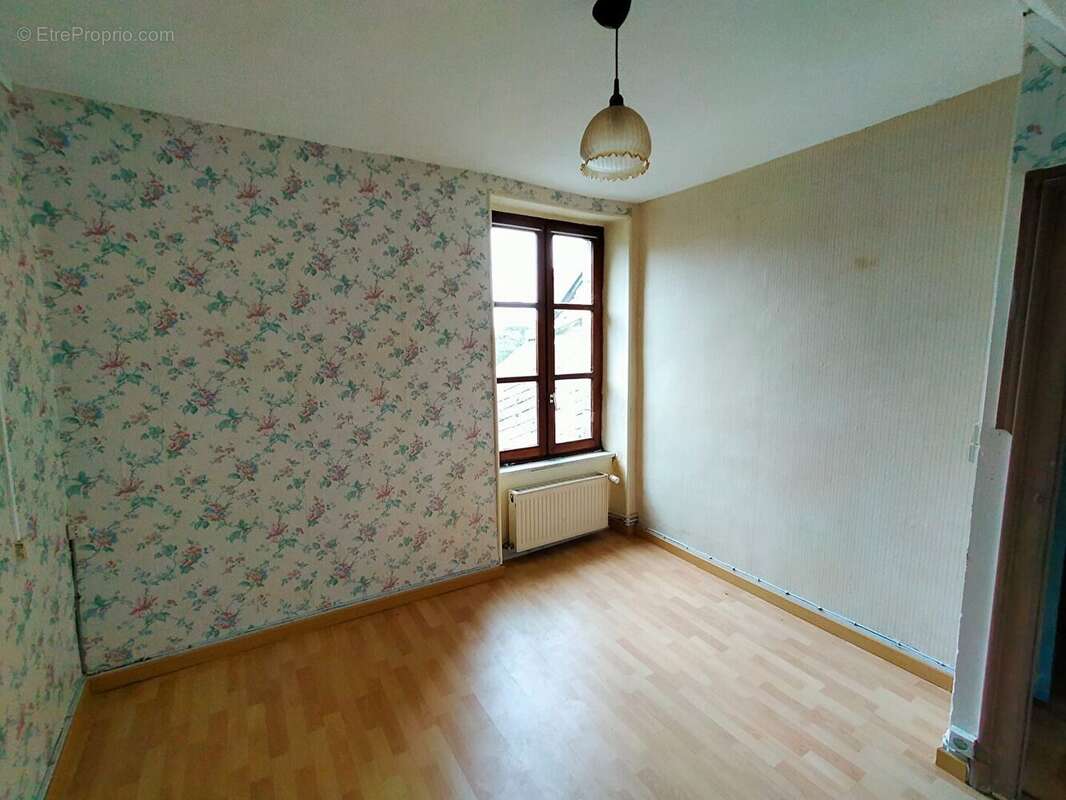 Maison à LIGNIERES-ORGERES