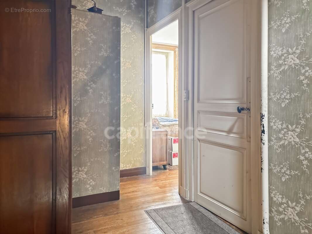LE MANS Maison de type Mancelle à rénover quartier Olivier HEUZÉ et pour INVESTISSEURS - photo 19