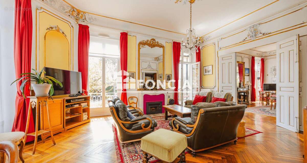 Maison à CHATEAU-GONTIER