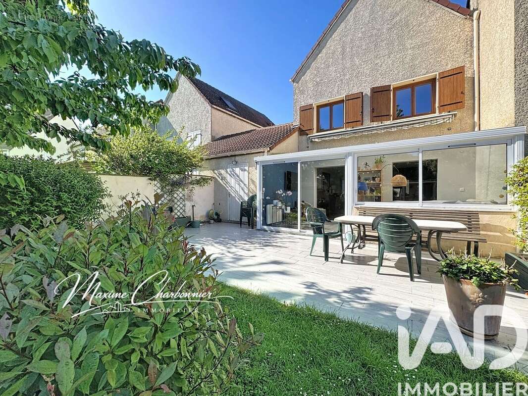 Maison 130 m² à Moissy-Cramayel  - photo 4