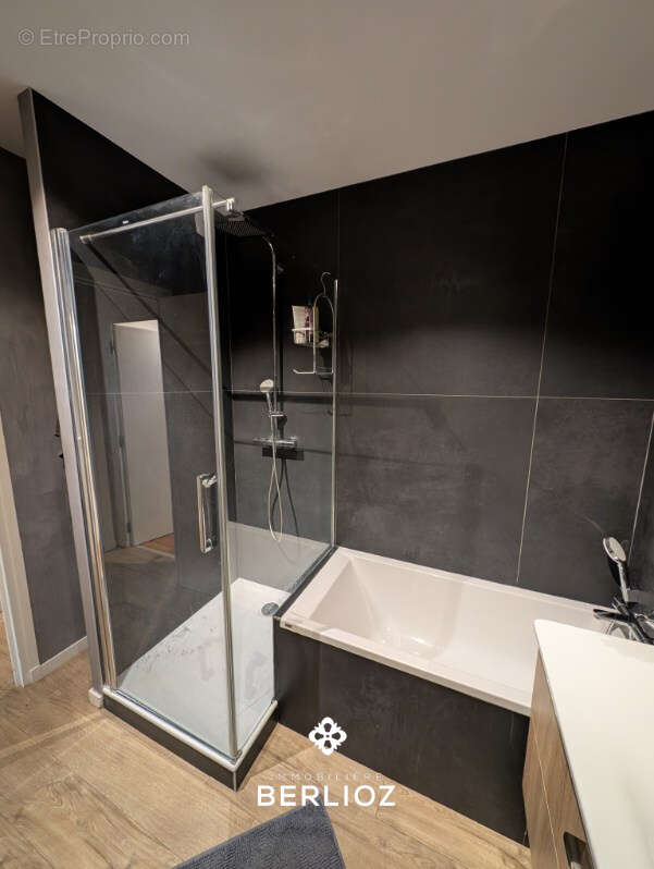 Appartement à MEYLAN