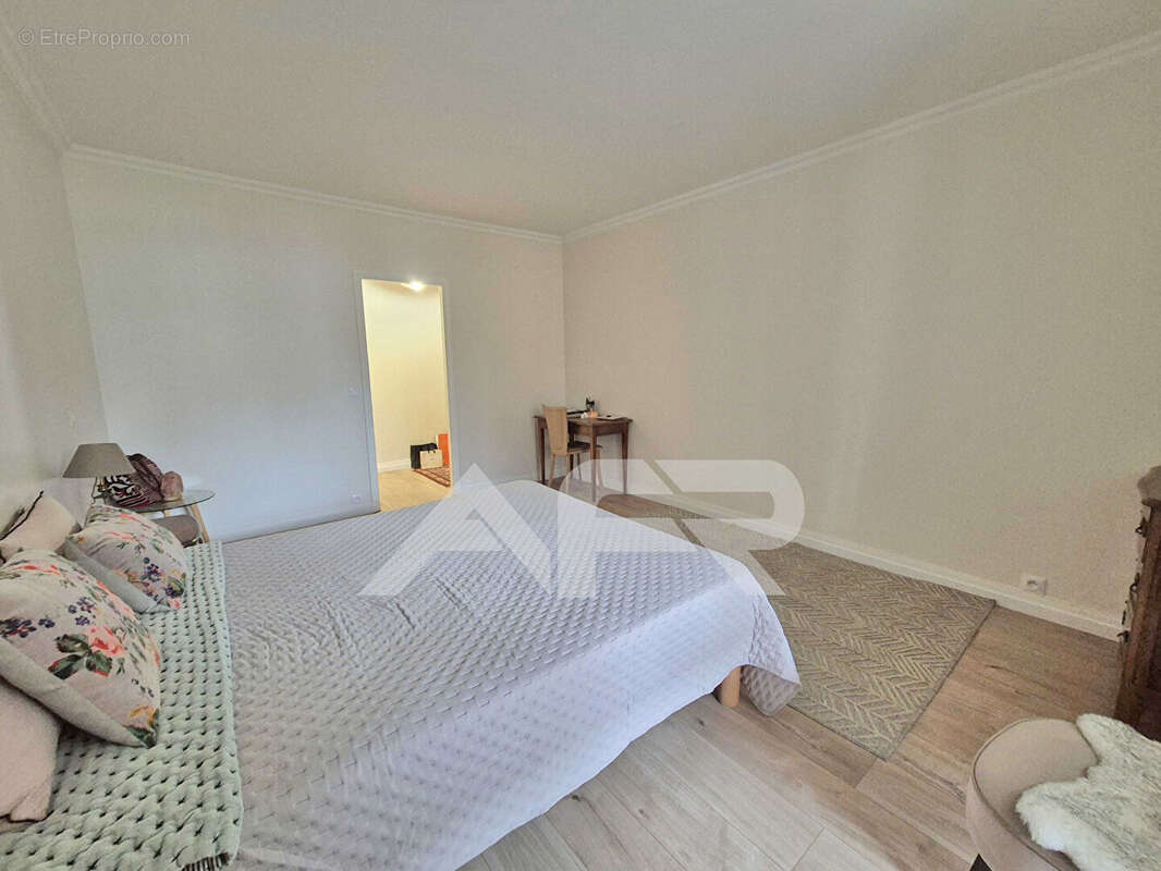 Appartement à LOUVECIENNES