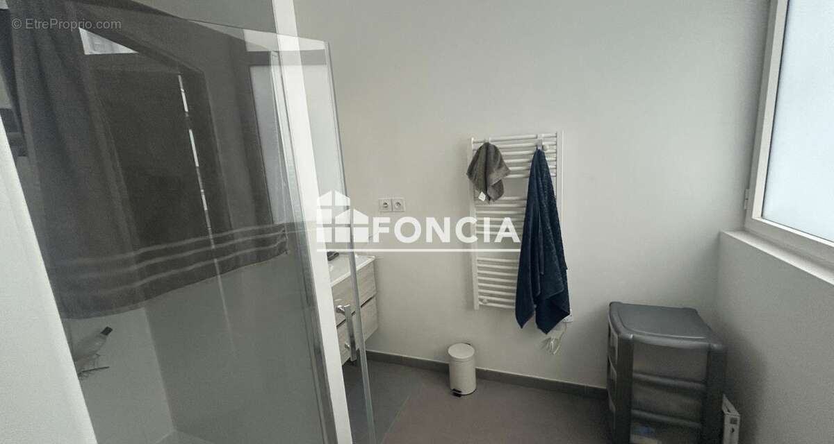 Appartement à MARSEILLE-2E