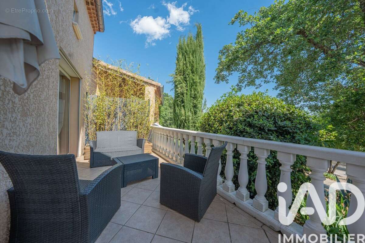 Photo 4 - Maison à LAGORCE