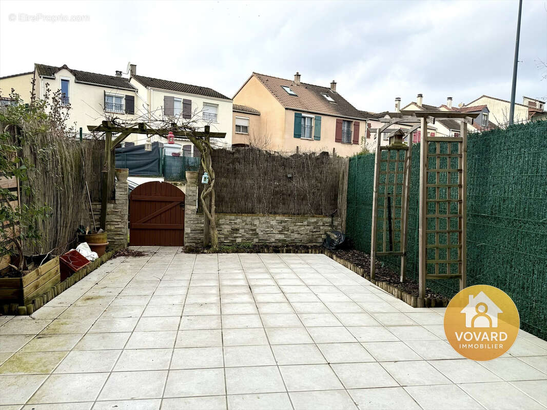 Maison à SAINT-BRICE-SOUS-FORET