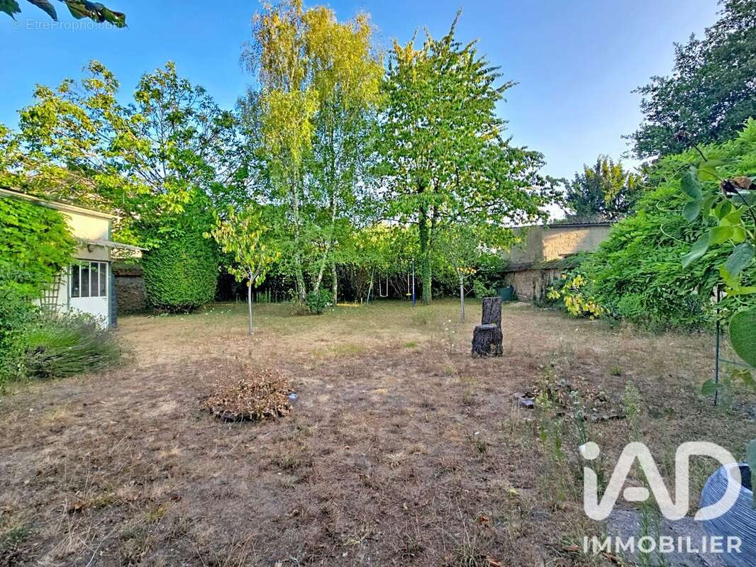 Maison 145 m² à Dammarie-Les-Lys  - photo 2