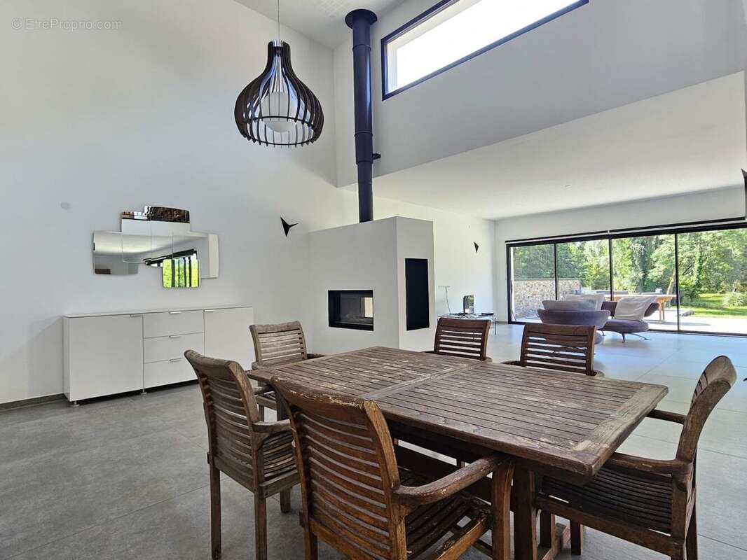 Maison à RAIMBEAUCOURT