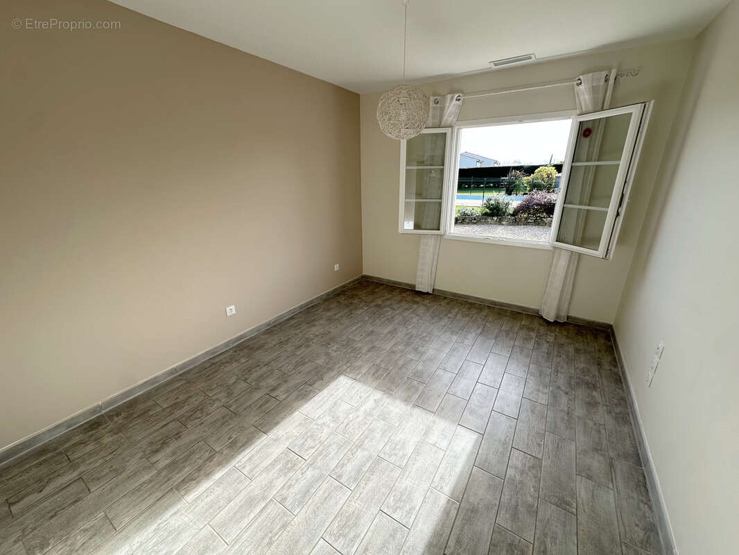 Maison à SAINT-AVIT