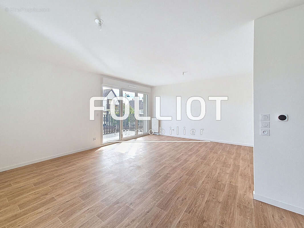 Appartement à CORMELLES-LE-ROYAL