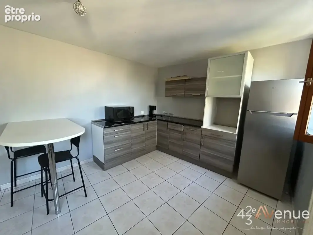 Appartement 4 pièces 83 m² à vendre à Saint-Etienne (42000) - photo 3