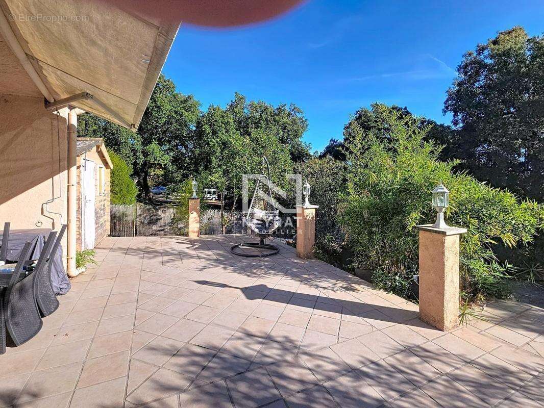 Appartement à SAINT-PAUL-EN-FORET