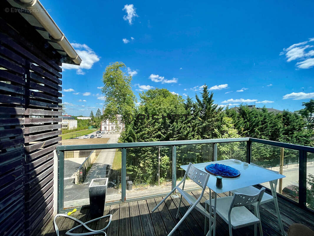 Appartement à DAMMARIE-LES-LYS