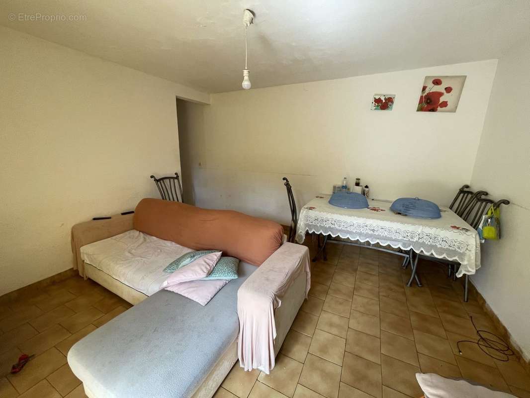 Maison à PETIT-BOURG