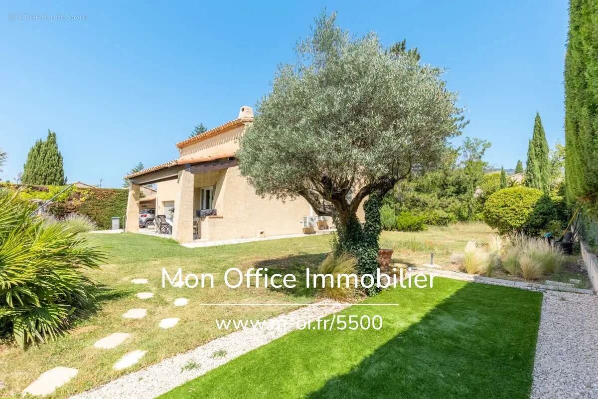 Maison à SAINT-ZACHARIE