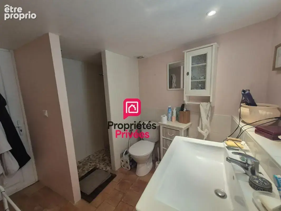 Ensemble immobilier de caractère de 290 m2 avec Gîte - Noaillan - photo 13