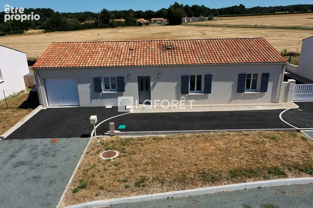 Photo Maison à Ecoyeux au prix de 270 000€