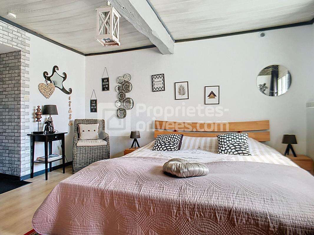 Maison à ARGENTON-CHATEAU